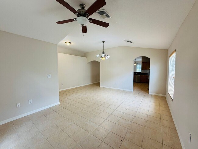 Building Photo - 5534 Turtle Crossing Loop