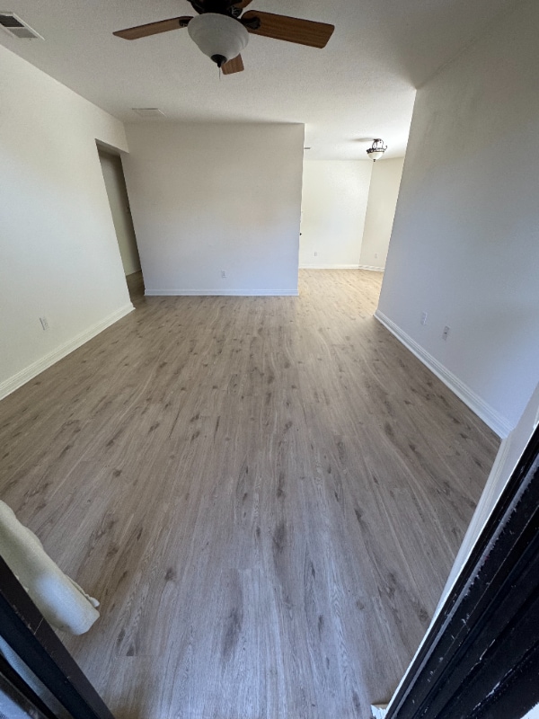 Building Photo - 5085 Valley Crest Dr