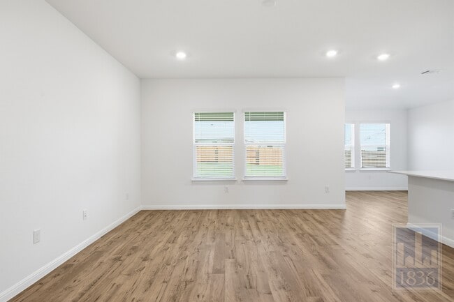 Building Photo - 1932 Marlin Spike Dr