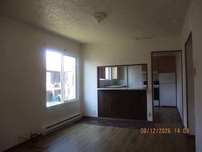 Building Photo - 1227 Chenault Ave