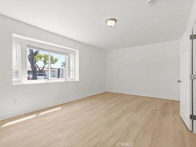 Building Photo - 11821 Wutzke St