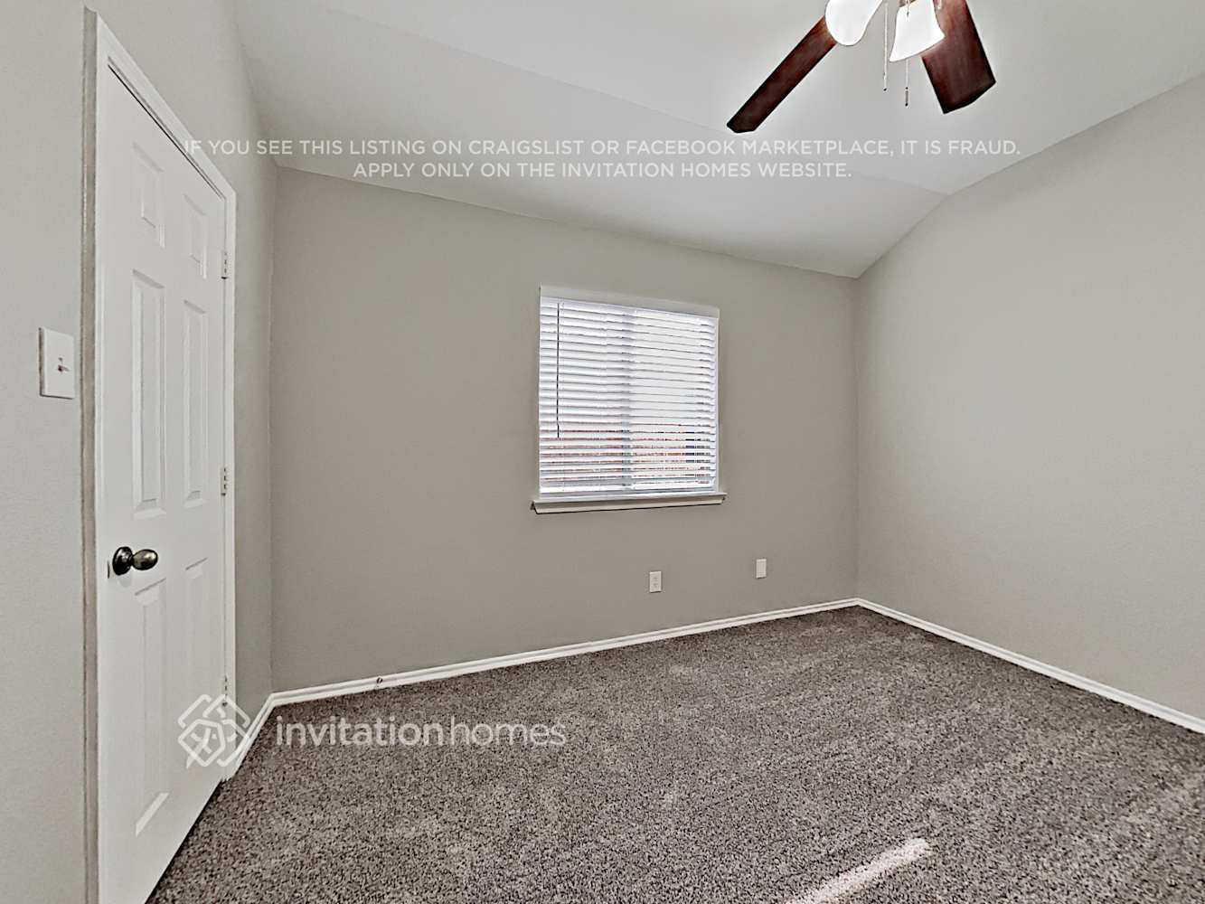 Building Photo - 8824 King Ranch Dr