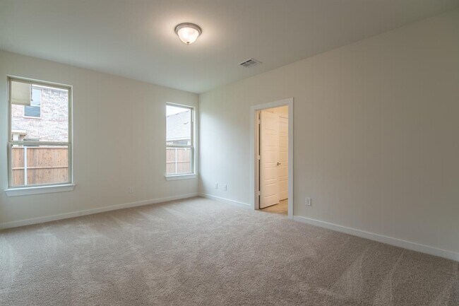 Building Photo - 7633 Spring Dr