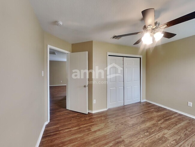 Building Photo - 5325 Mathra Dr