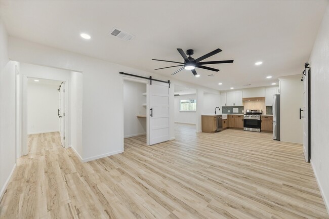 Building Photo - 3411 80th St