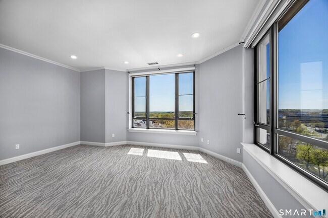 Building Photo - 100 Parrott Drive