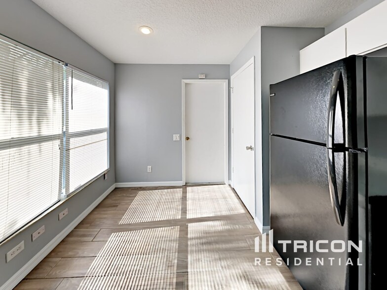 Building Photo - 1205 Tiger Wood Ct