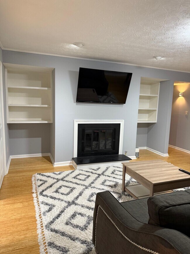 Building Photo - 202 Dunbar Dr