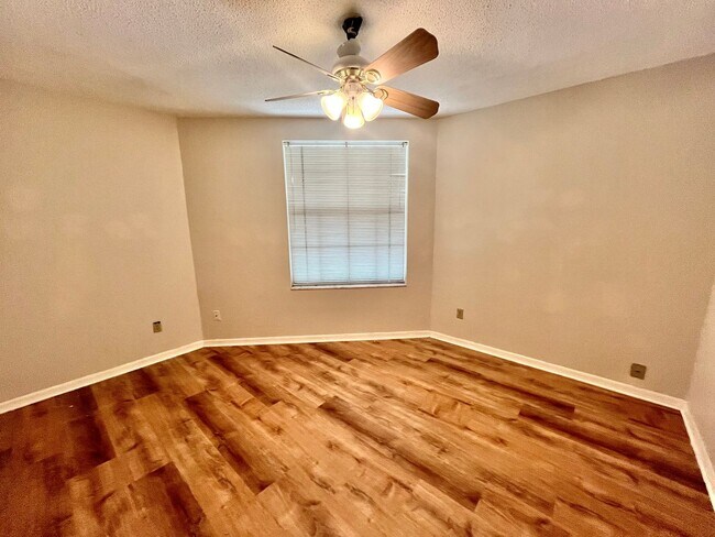 Building Photo - 3970 Lancashire Ln