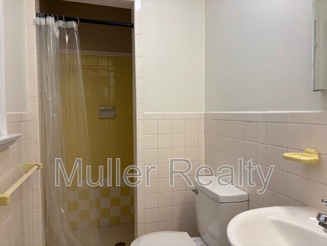 Building Photo - 7320 Westridge Dr