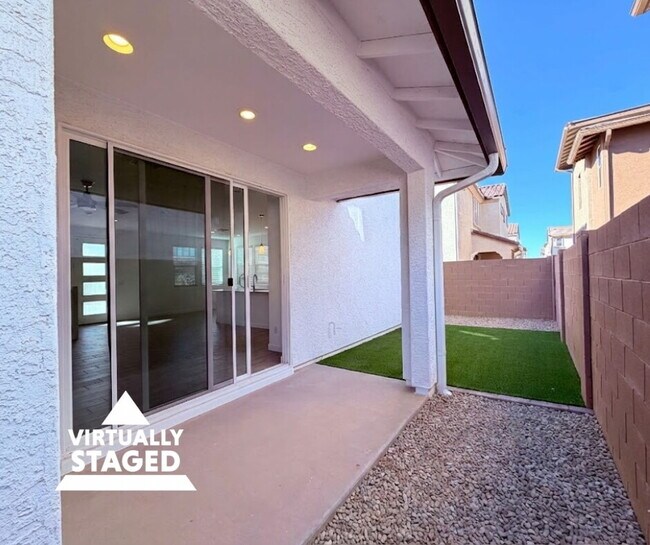 Building Photo - 10126 E Ulysses Ave