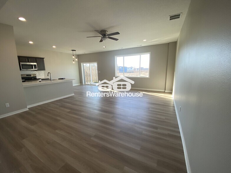 Building Photo - 7000 Lake Ridge Ave