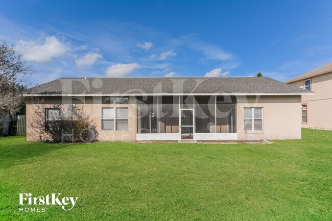 Building Photo - 3600 Molona Dr