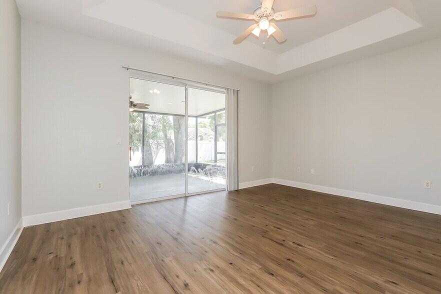 Building Photo - 5422 Oxford Manor Cir