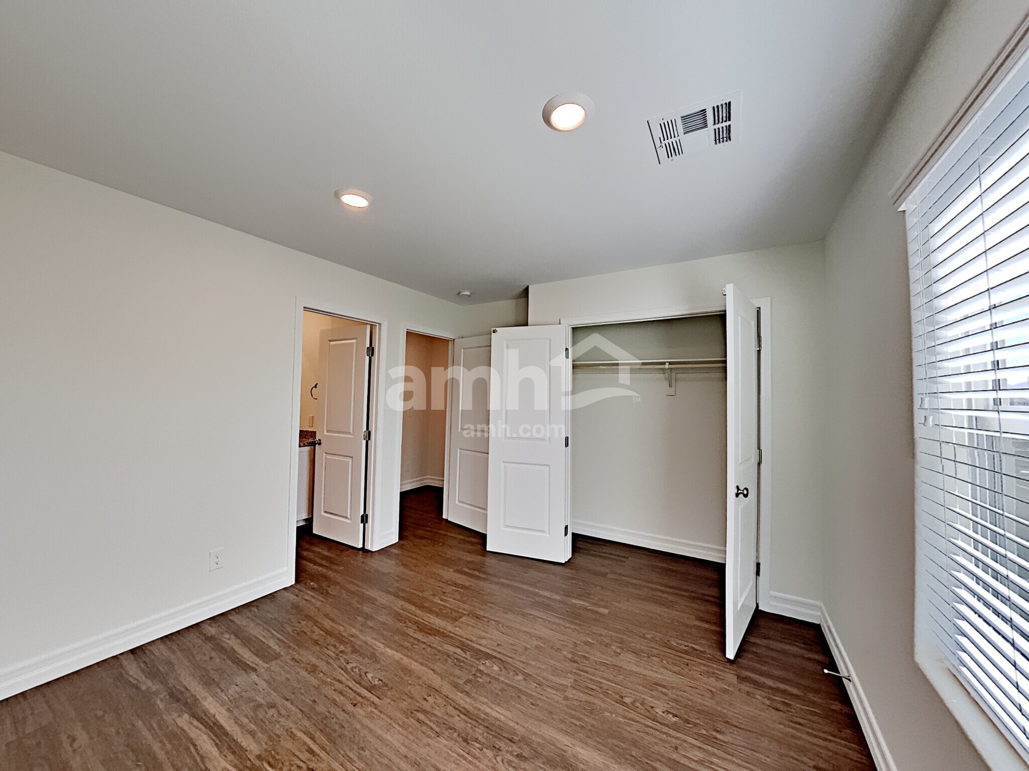 Building Photo - 6113 Wild Lilac Ct