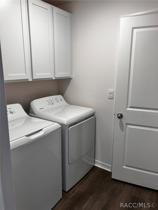 Building Photo - 2845 W Gardenia Dr