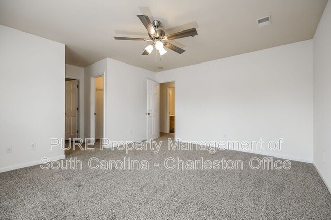 Building Photo - 191 Emerald Isle Dr