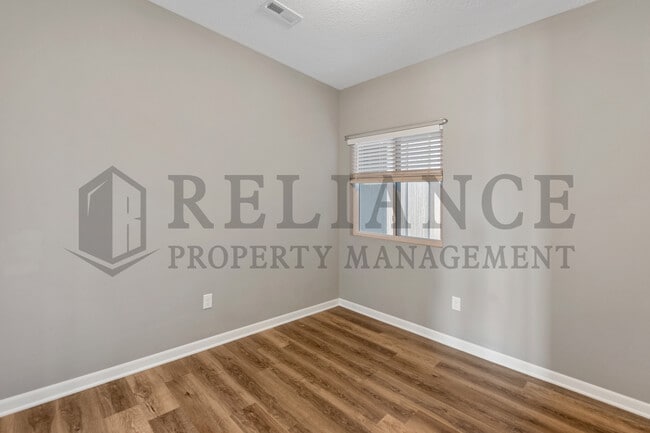 Building Photo - 5281 N Toben Ct