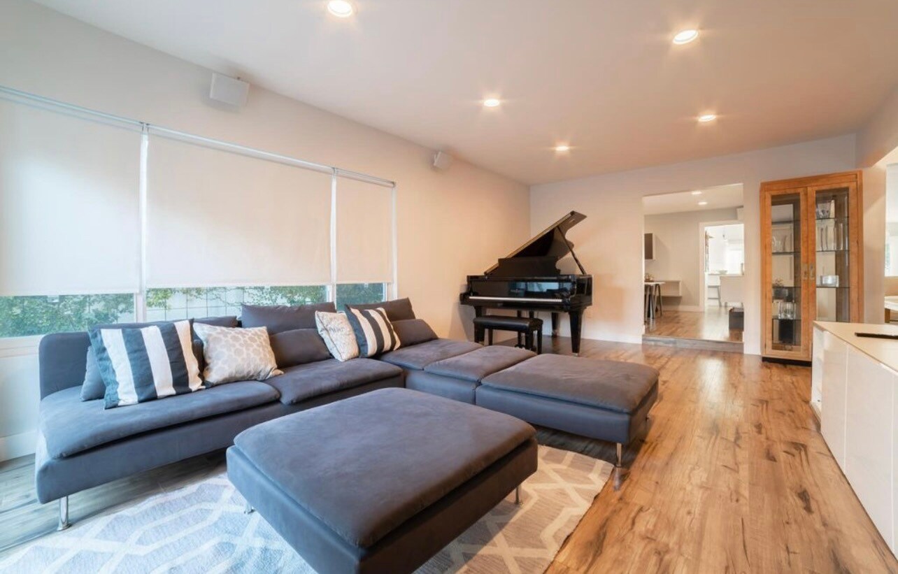 Media + Family + Music Room - 1530 Marine Ave