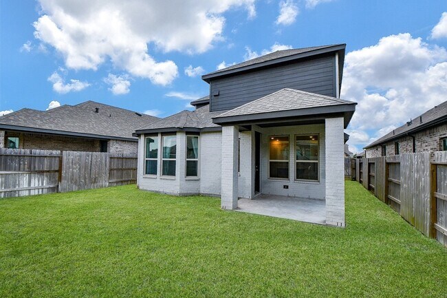 Building Photo - 943 Malibu Shr Ln