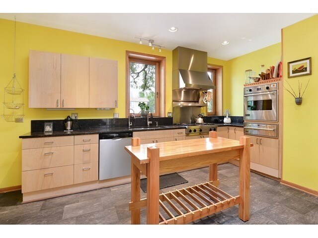 17 x 12 kitchen - 5139 N Western Ave