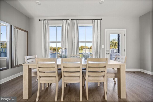 Building Photo - 171 WOODGATE Cir