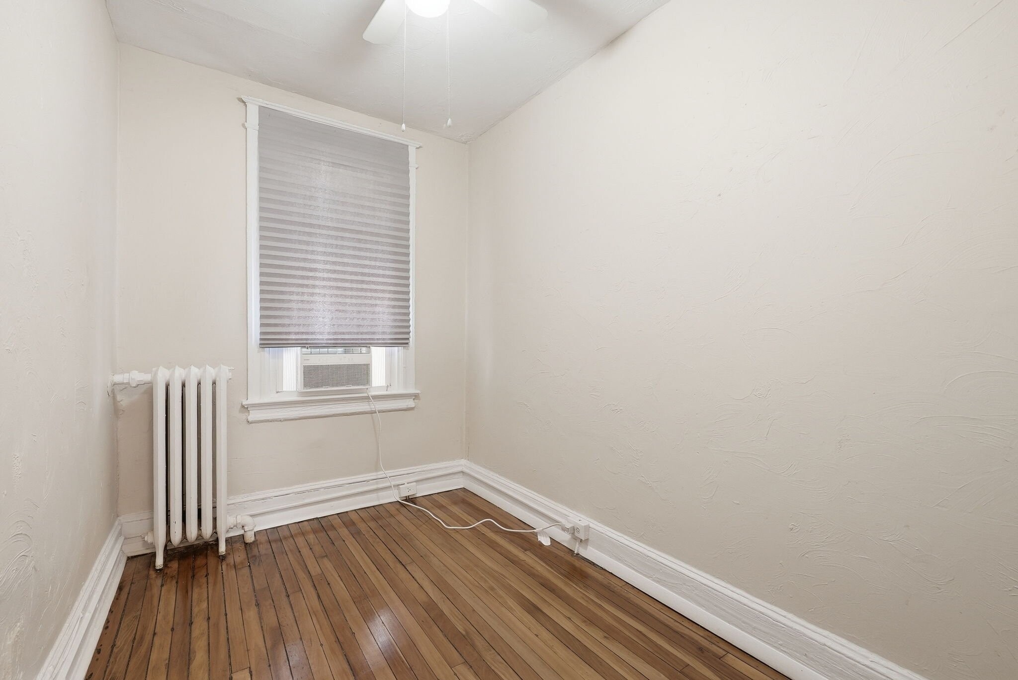 Building Photo - 711 Harvard St NW