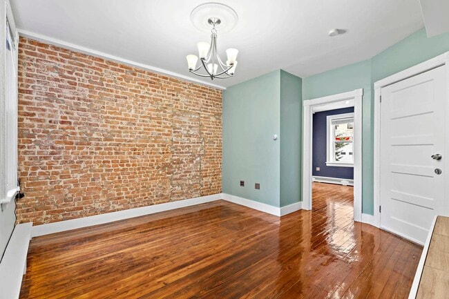 Building Photo - 6008 Tyler Pl