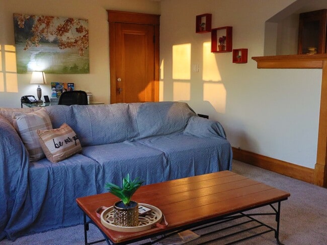 Building Photo - 40 Vincent Ave