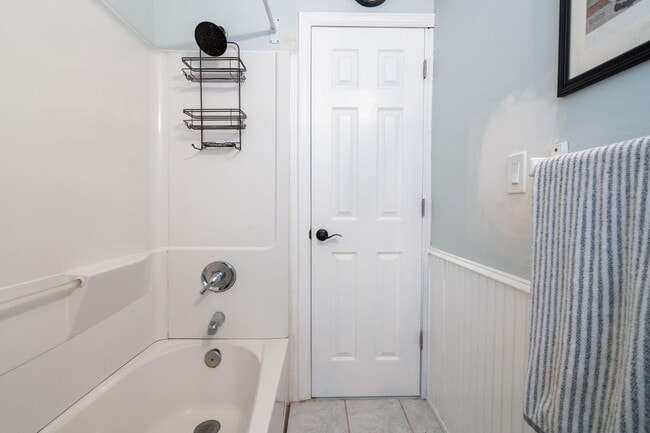Building Photo - 64 Corchaug Trail