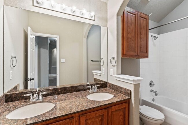 Building Photo - 2020 Petrified Forest Dr