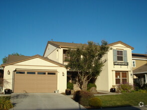 Building Photo - LARGE ROCKLIN HOME WITH 6 BED,  4 FULL BAT...