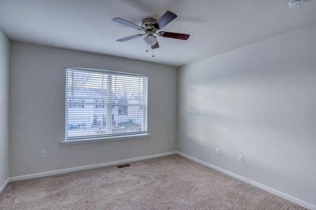 Building Photo - 67 Bostick Ln