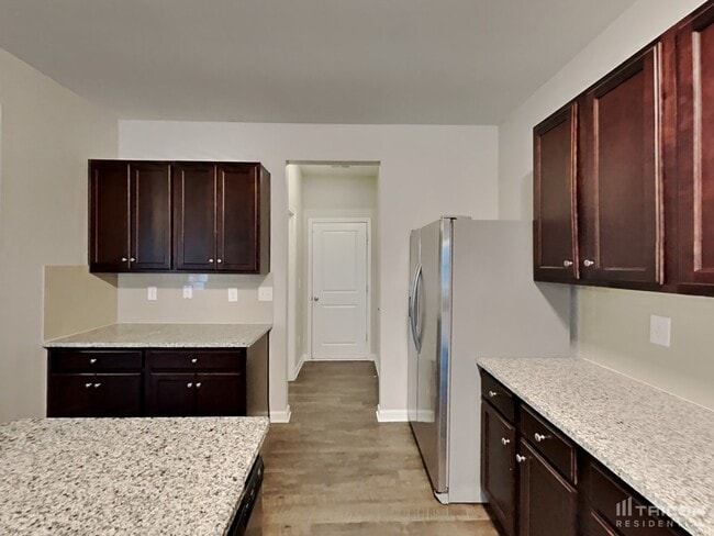 Building Photo - 147 Southwind Ln