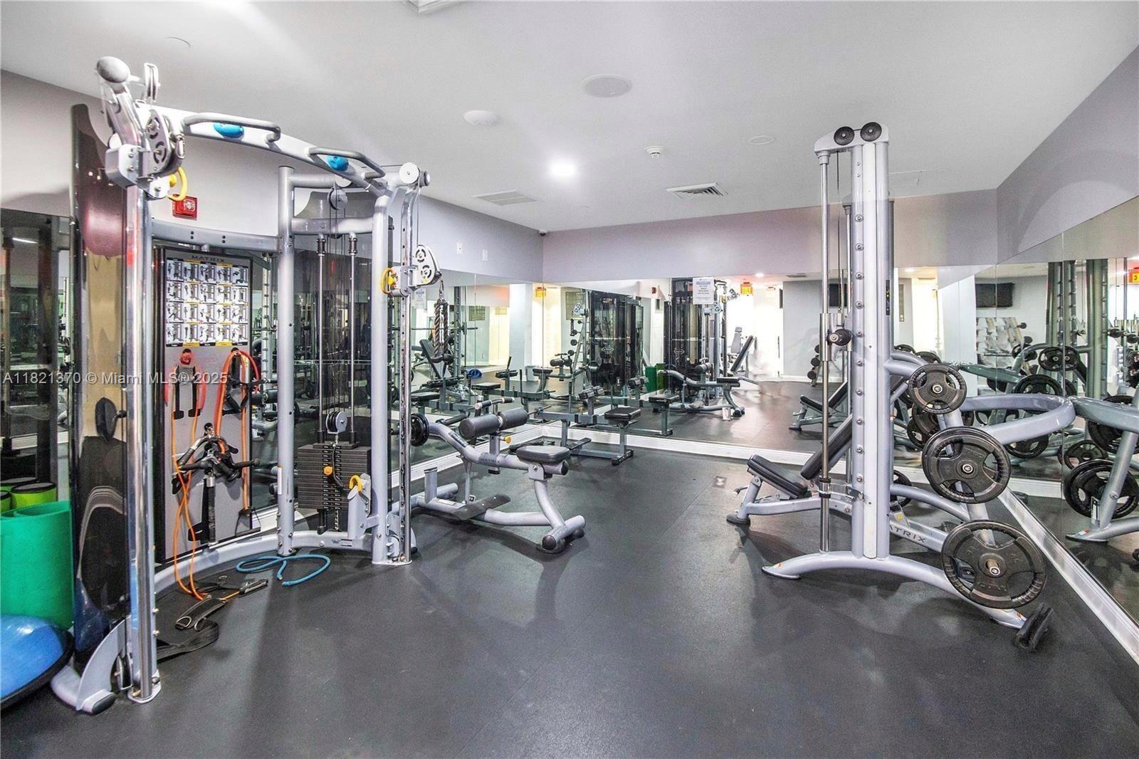 Building Photo - 1250 S Miami Ave