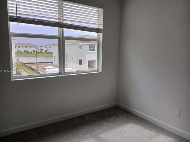 Building Photo - 519 Rivergrass St