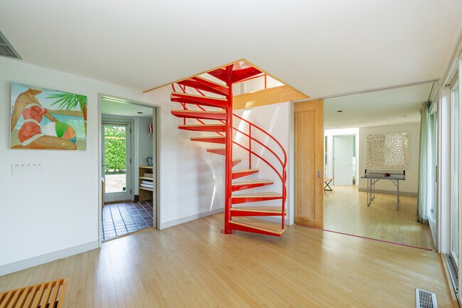 Building Photo - 51 Seascape Ln