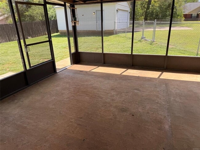 Building Photo - 215 Gardner Rd