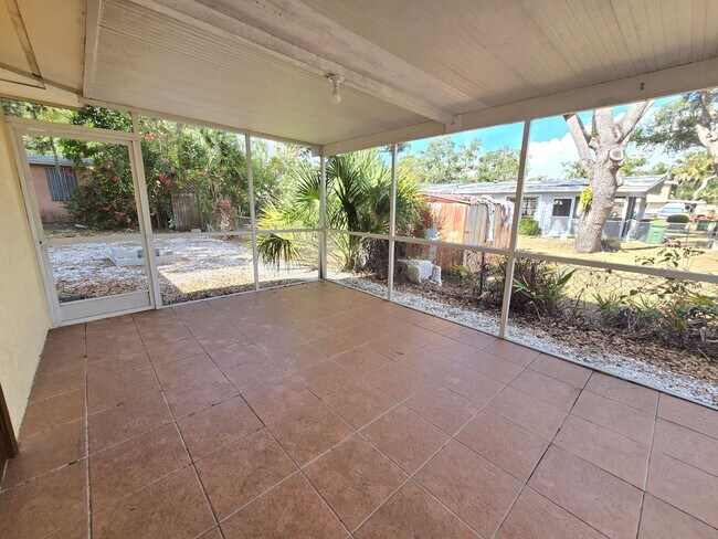 Building Photo - 3125 Irving St