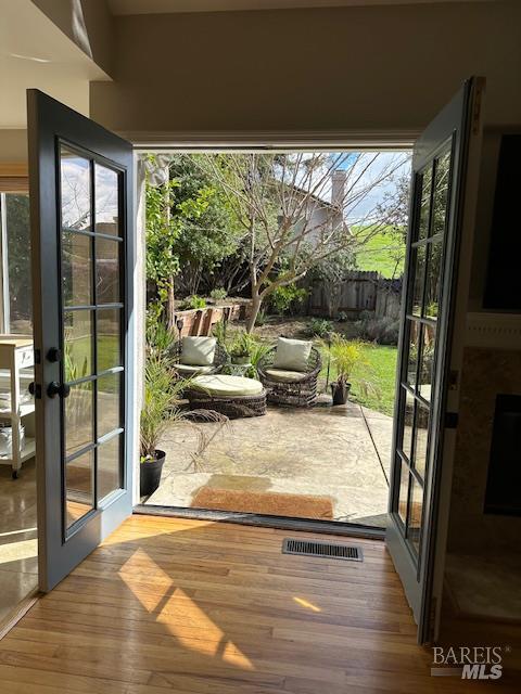 Building Photo - 2446 Sawgrass Ct