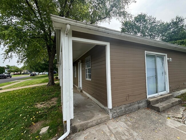 Building Photo - 728 Gatehouse Pl