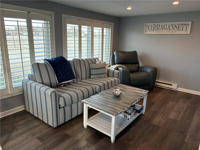 Building Photo - 271 Great Island Rd