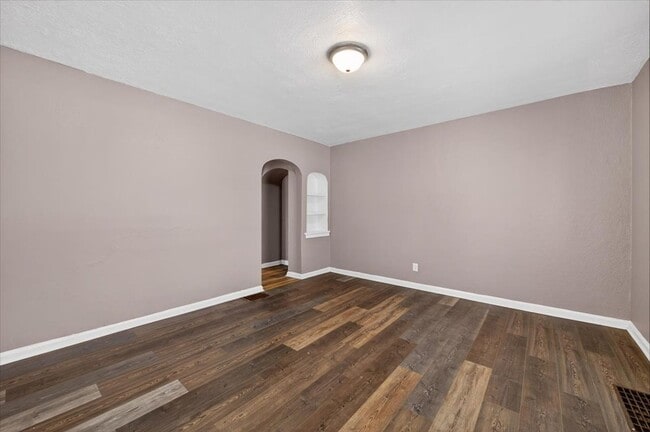 Building Photo - 2351 North LaSalle Street - $750.00/mo.