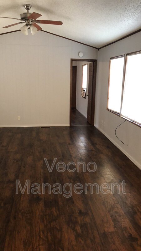 Building Photo - 201 S Preston Rd