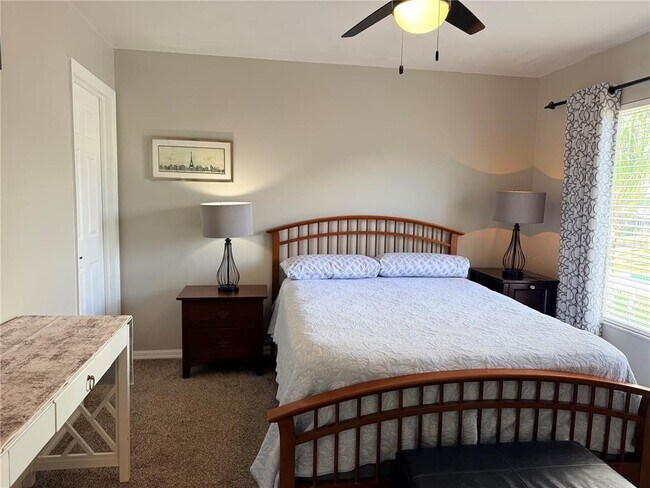 Building Photo - 18120 Paradise Point Dr