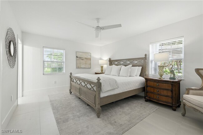 Building Photo - 3070 Gulf Shore Blvd N