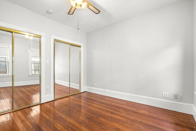 Building Photo - 36 Windsor Rd