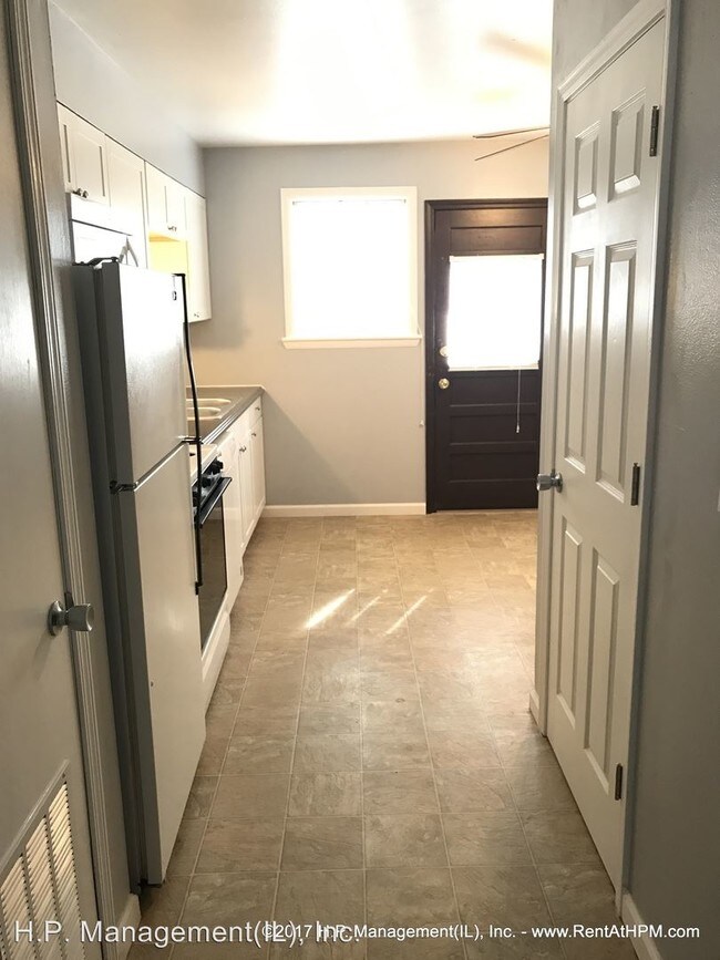 Building Photo - 414 W Union St