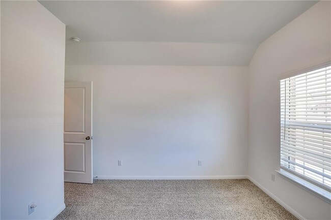 Building Photo - 149 Coronella Dr