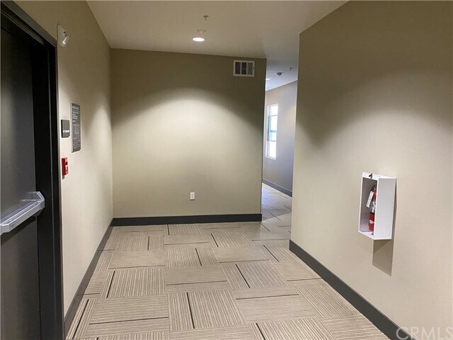Building Photo - 524 S Anaheim Blvd